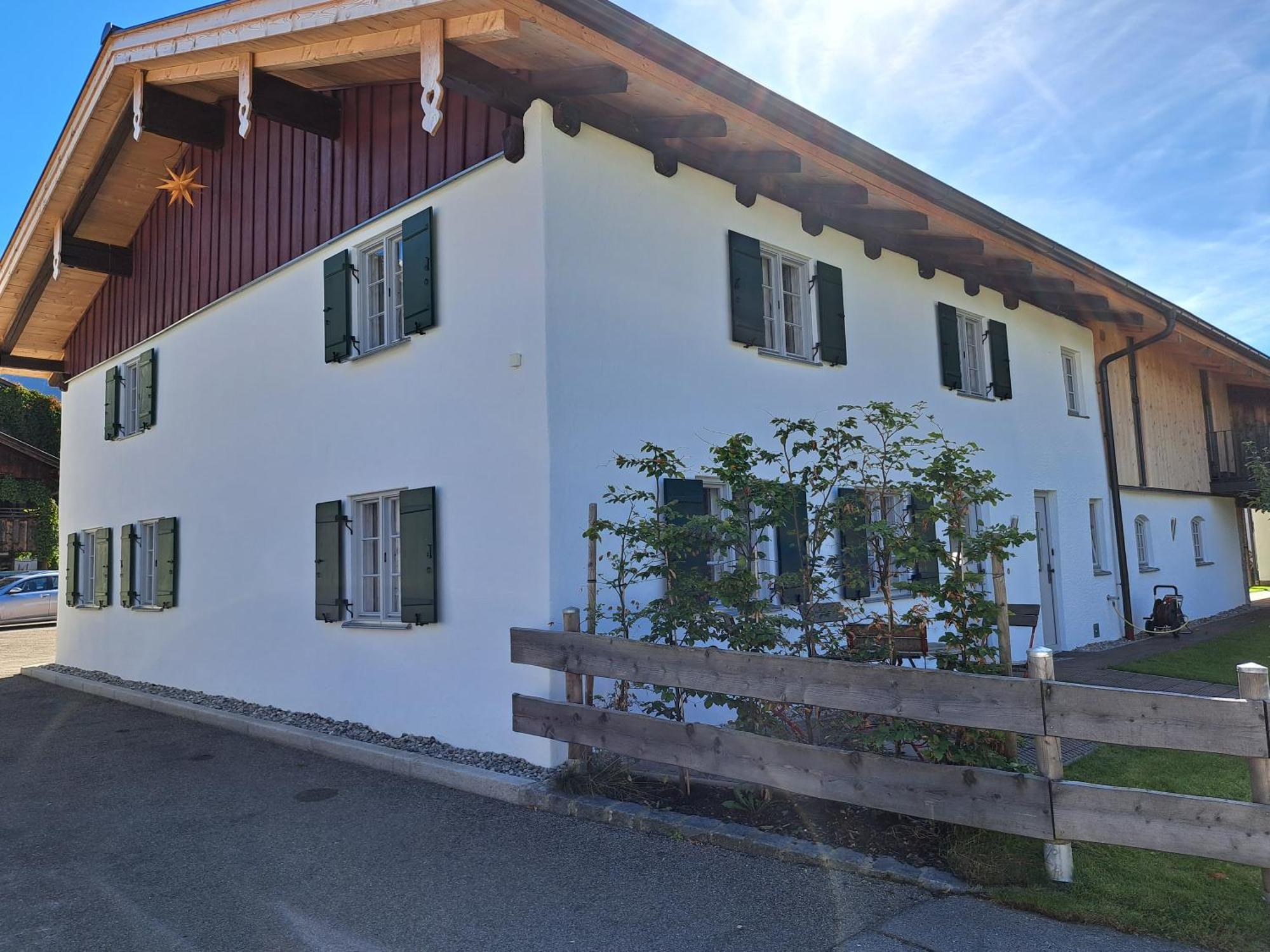 Neu! Ferienwohnungen Im Lueftlmalereck, Hennalahaus Oberammergau Eksteriør bilde