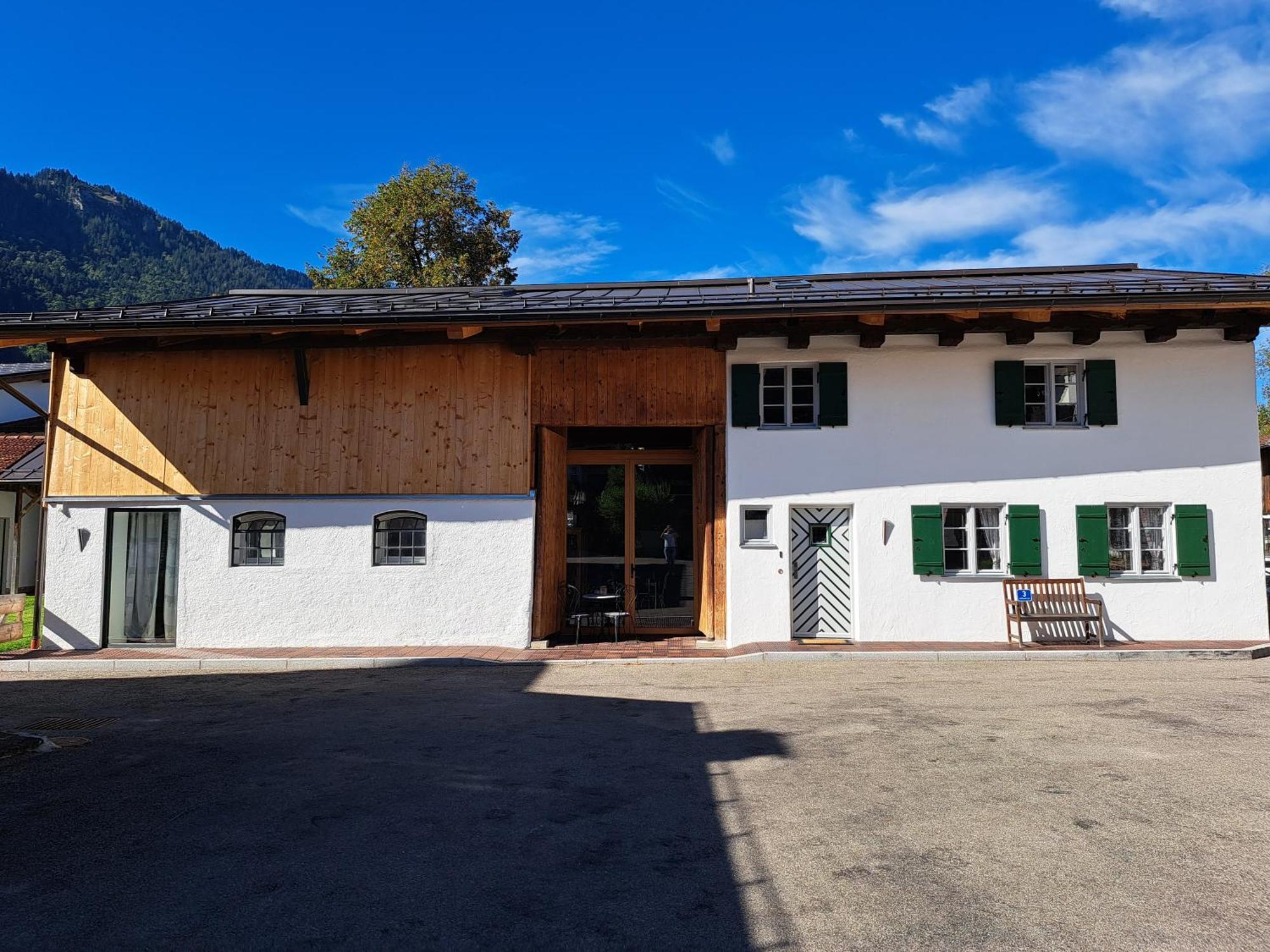 Neu! Ferienwohnungen Im Lueftlmalereck, Hennalahaus Oberammergau Eksteriør bilde