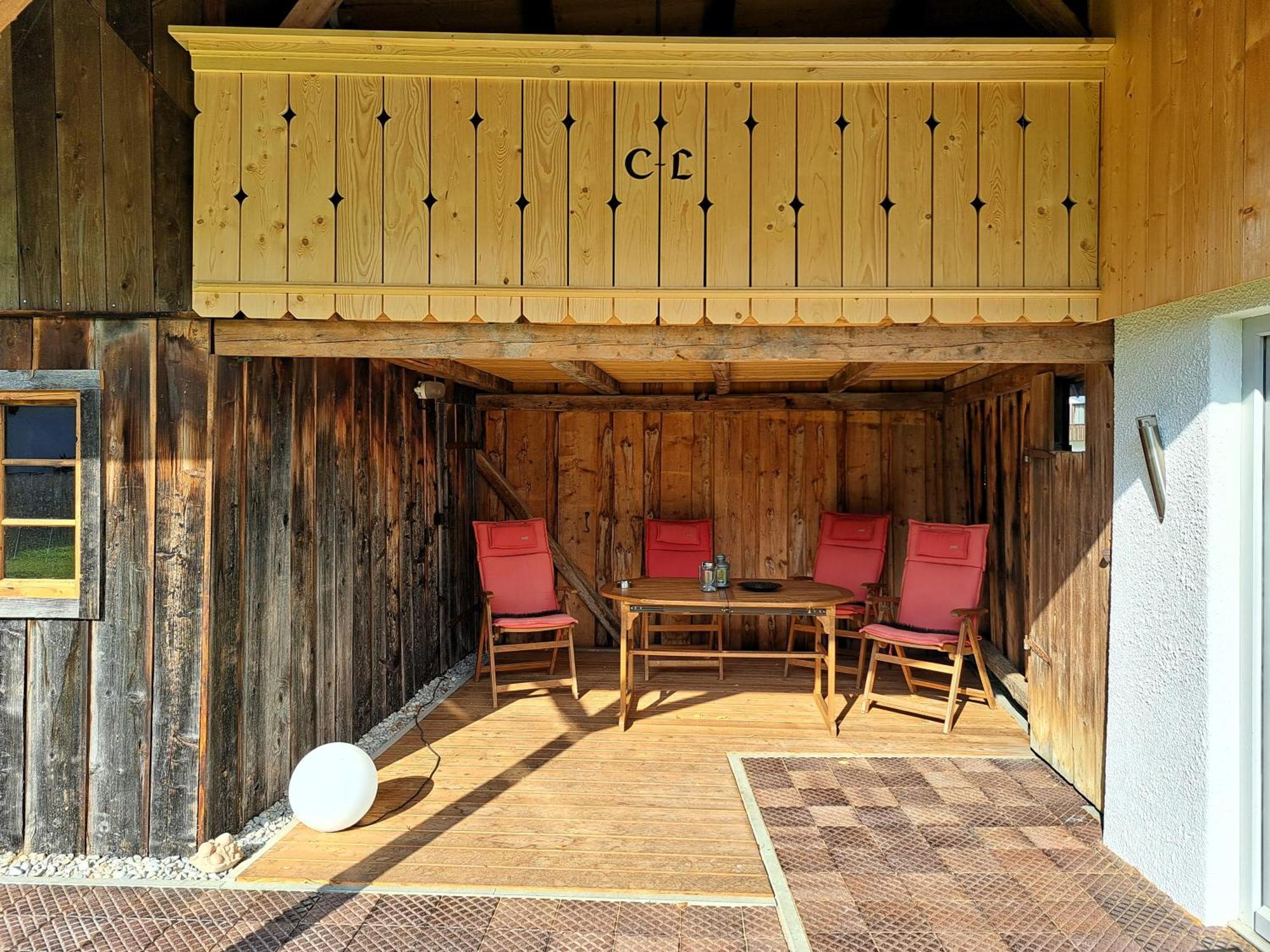 Neu! Ferienwohnungen Im Lueftlmalereck, Hennalahaus Oberammergau Eksteriør bilde